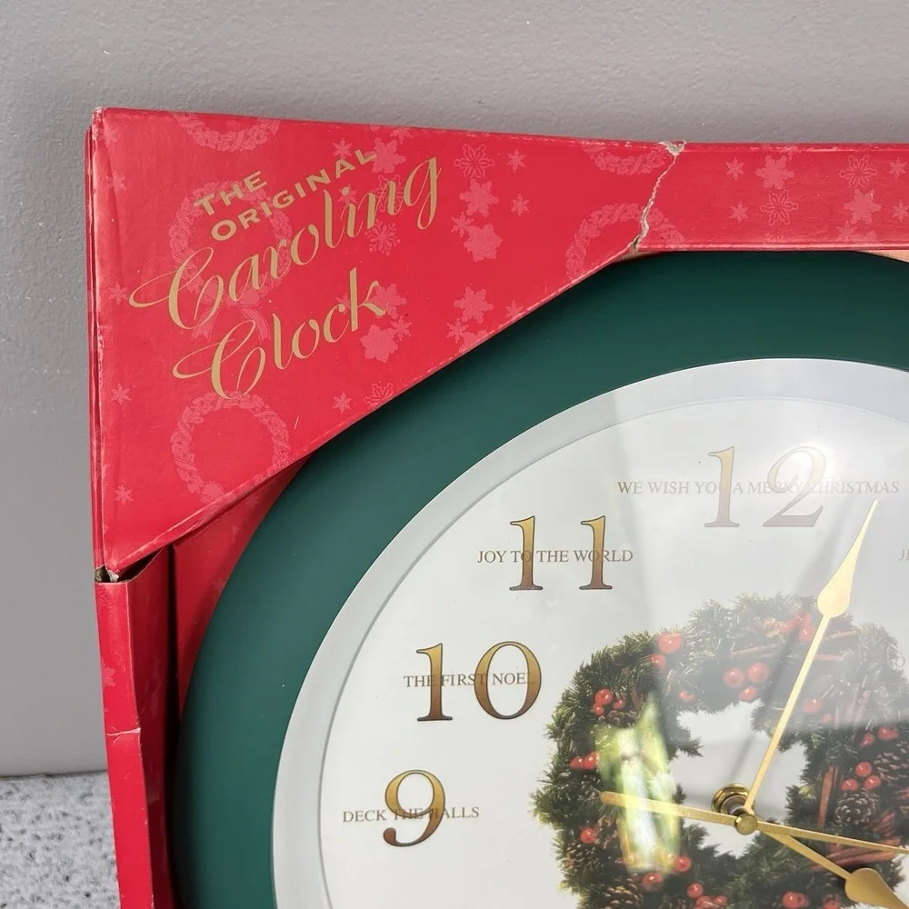 Vintage Veritime Christmas The Original Caroling Clock Musical‎ Battery Operated